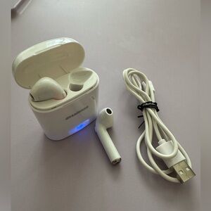 Sylvania Wireless Earbud with Charging Case and USB Cable - White